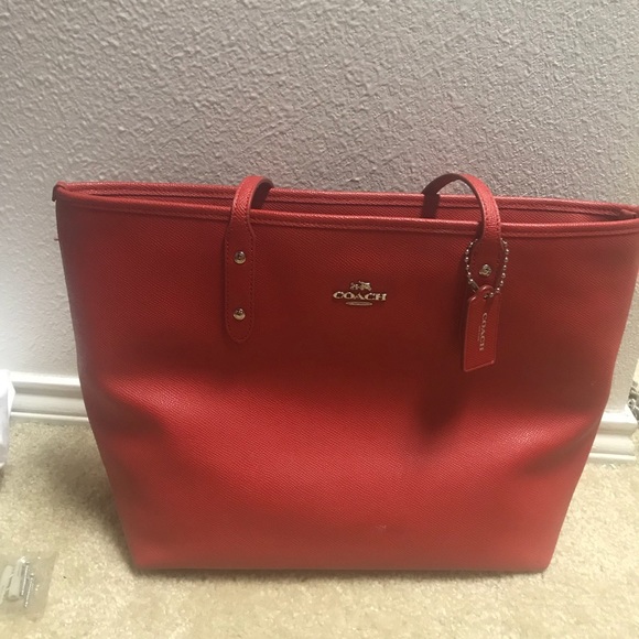 Red Coach purse - Picture 1 of 5